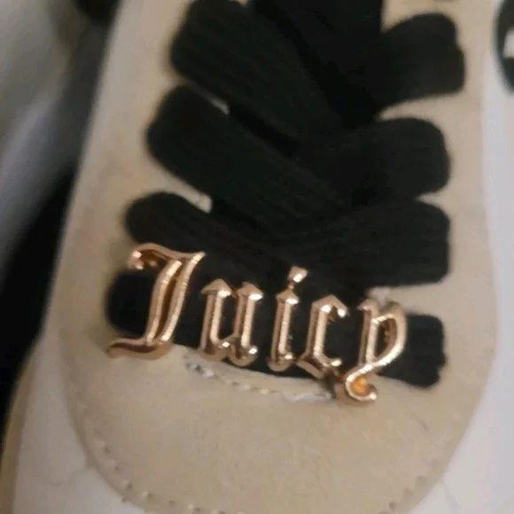 Womens JUICY COUTURE New In Box Tan And WHITE Sneakera - Picture 5 of 8